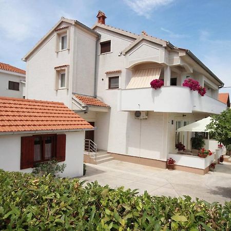 Small Apartment For A Great Holiday Zara Esterno foto